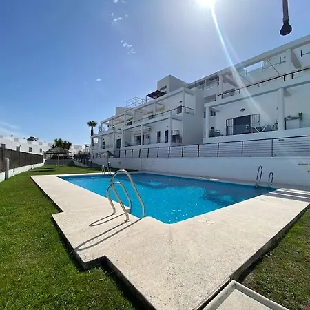 En Complejo Residencial Con Piscina * Conil De La Frontera