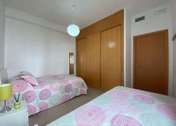 En Complejo Residencial Con Piscina